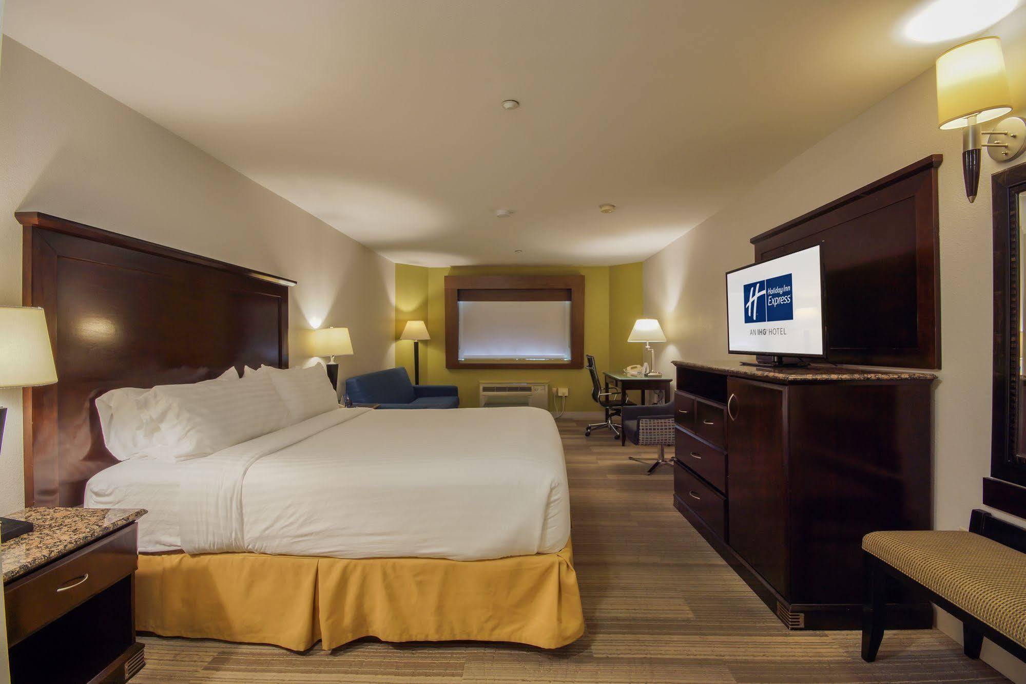 Express Mira Mesa By Ihg San Diego