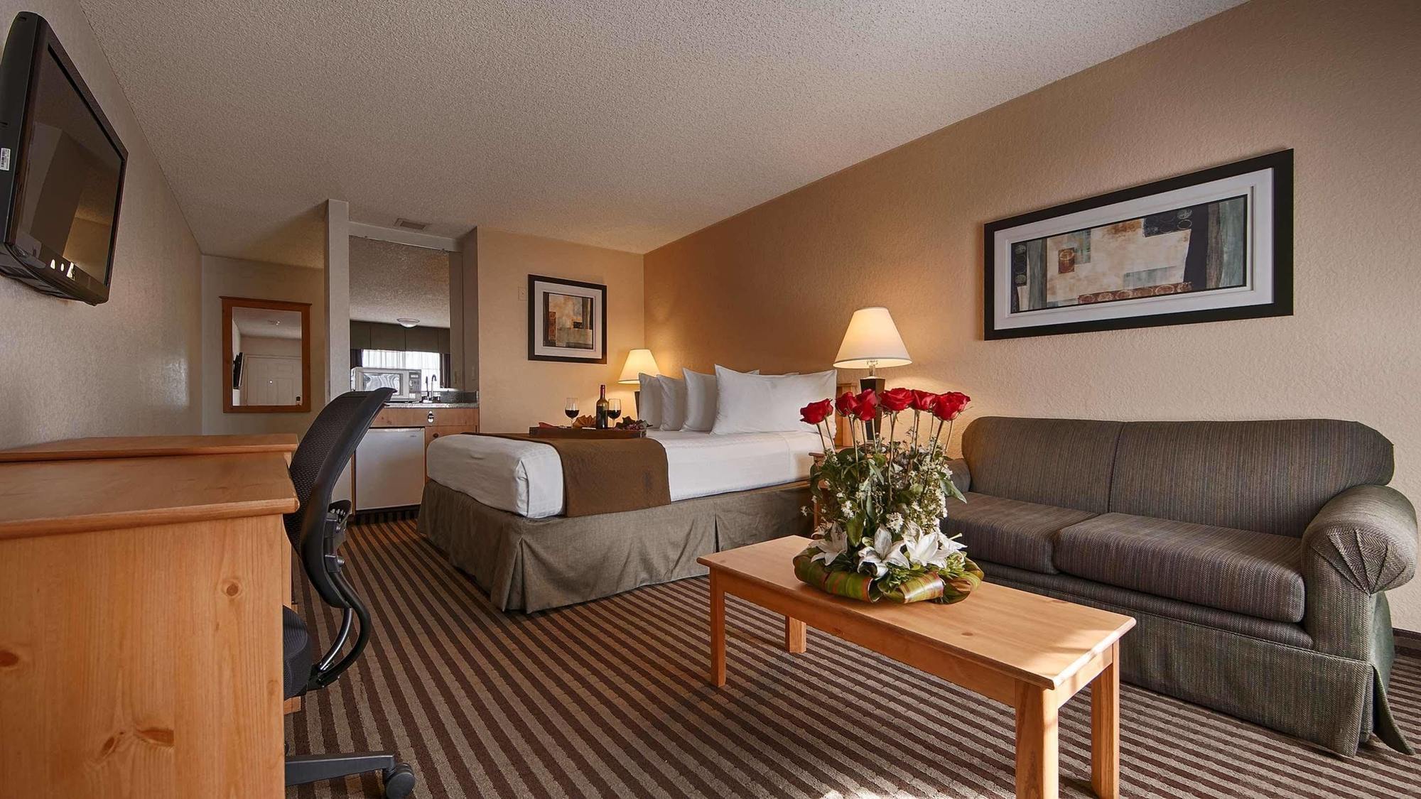 Western Americana 3*
