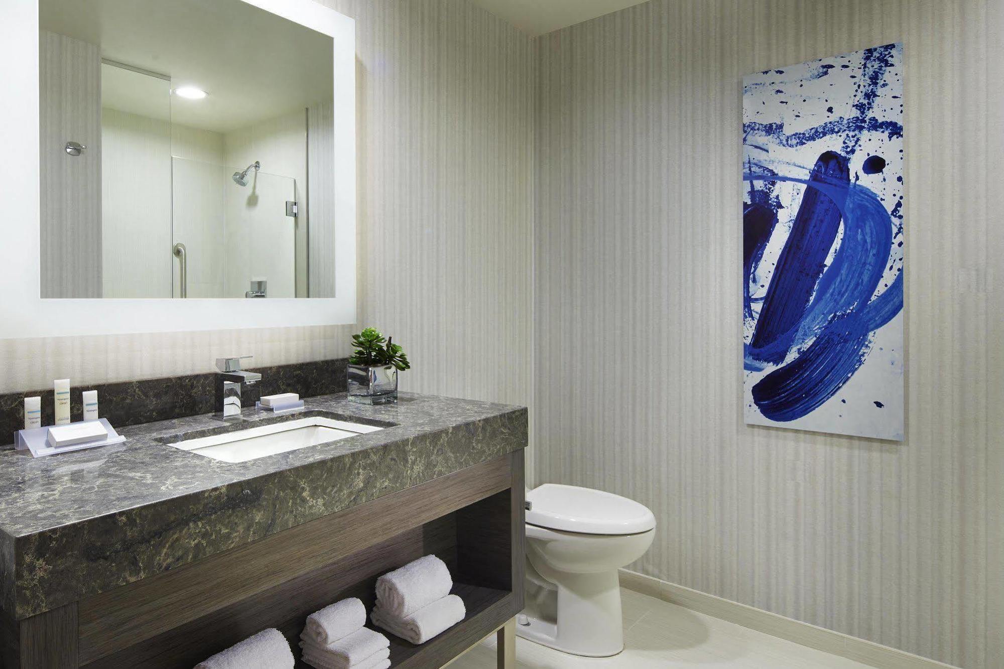 Hotel Hilton Garden Downtown/bayside, Ca 3*