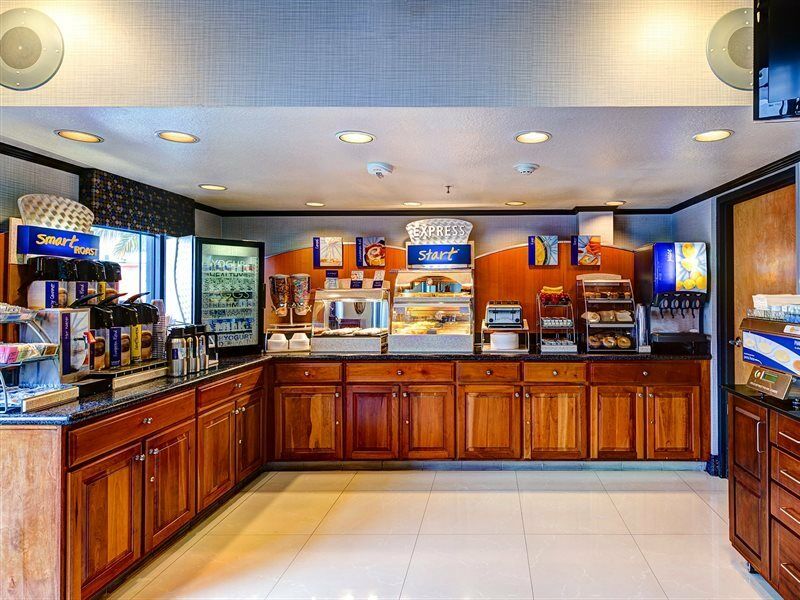 Hotel Express - Sea World Area By Ihg San Diego