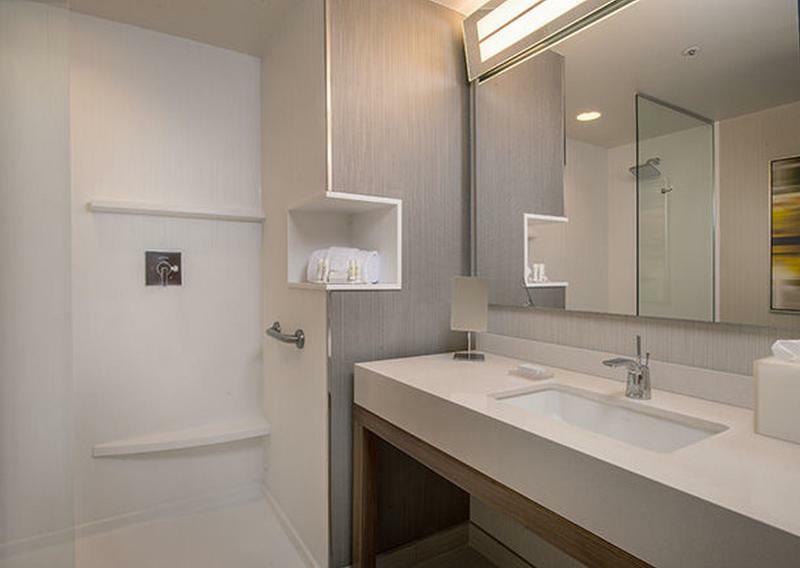 Courtyard By Marriott Gaslamp/convention Center Hotel