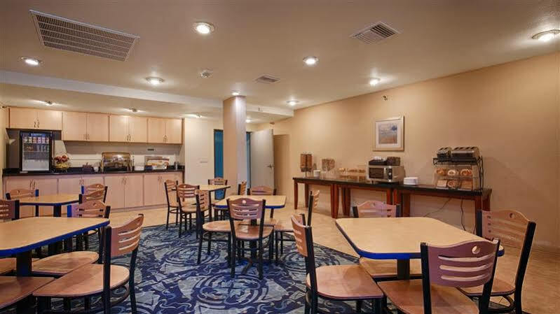 Hotel Western Yacht Harbor