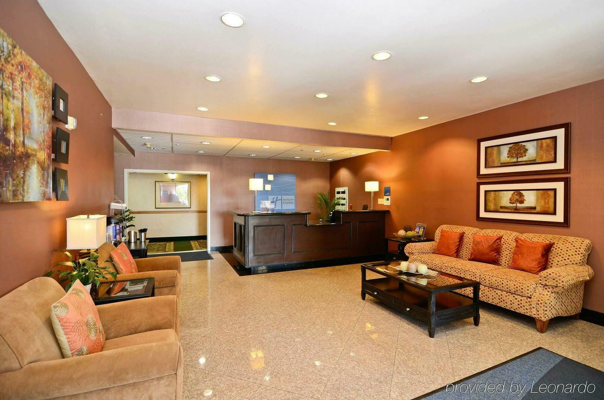 Express Mira Mesa By Ihg 2*