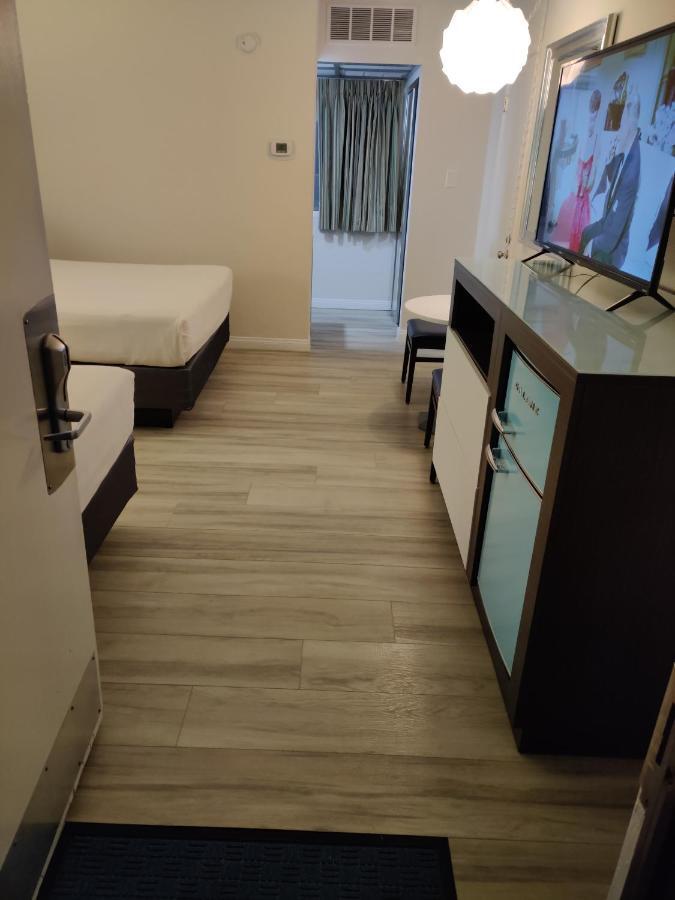 Kings Hotel 3*