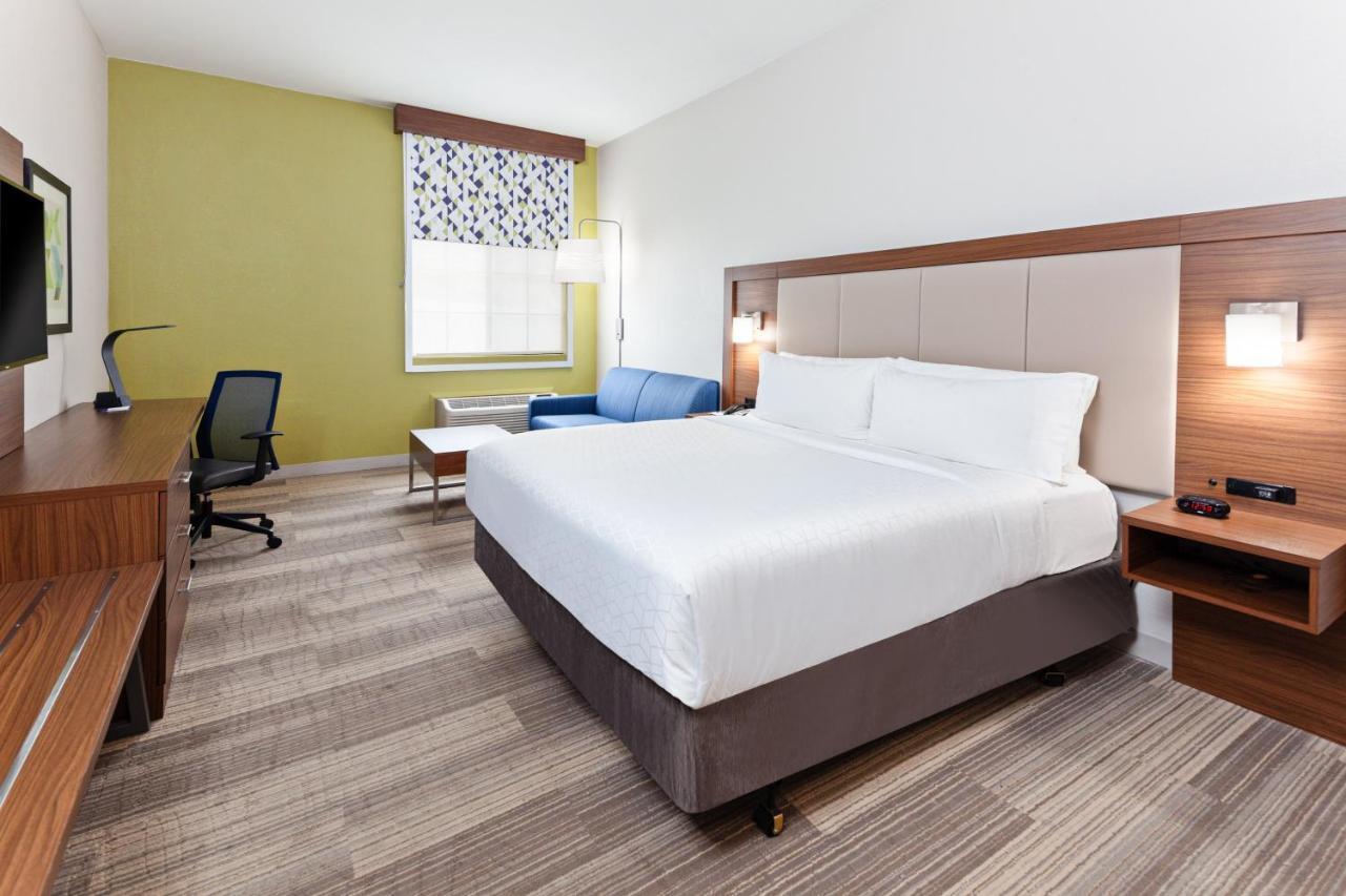Hotel Express Mira Mesa By Ihg San Diego