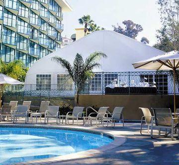 Doubletree By Hilton Circle Hotel San Diego