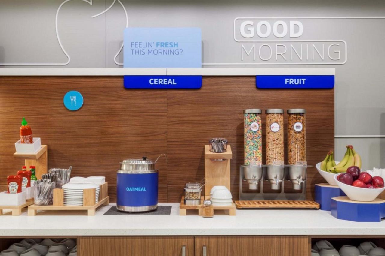 Express Mira Mesa By Ihg