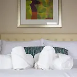 Modern, Luxurious And Prime Location All In One