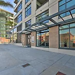 Welcoming San Diego Retreat With Balcony!