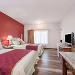 Ramada By Wyndham Near Seaworld / Mission Beach