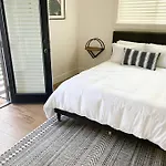 Stunning Urban Farmhouse Minutes From Downtown