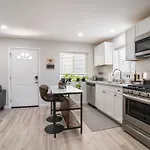 Urban Oasis: San Diego Bungalow Escape