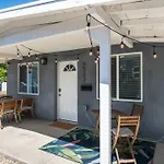 Urban Oasis: San Diego Bungalow Escape