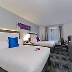 Holiday Inn Express & Suites San Diego - Mission Valley By Ihg