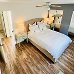 Pacific Beach Pad