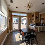 Gaslamp Plaza Suites