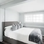 Bankers Hill Chic Roomy Home Near Airport