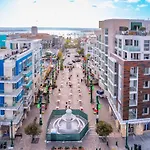 Urban Boutique Hotel- Little Italy, Downtown San Diego