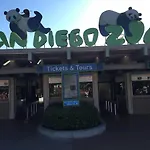 Downtown San Diego Lodge