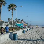 Pb Surf Beachside Inn