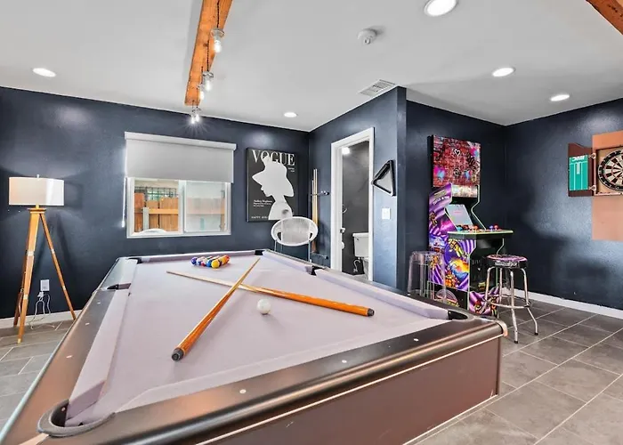 Ainsworth Oasis: The Family Retreat Starts Here