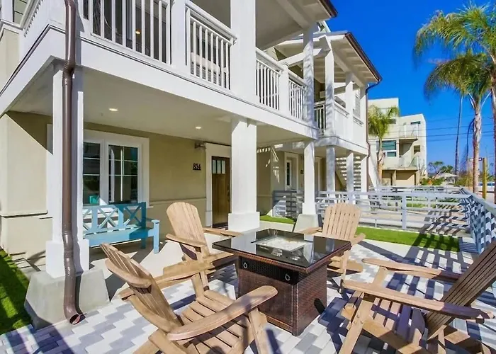 Newer Construction Beauty Steps To Mission Beach And Bay