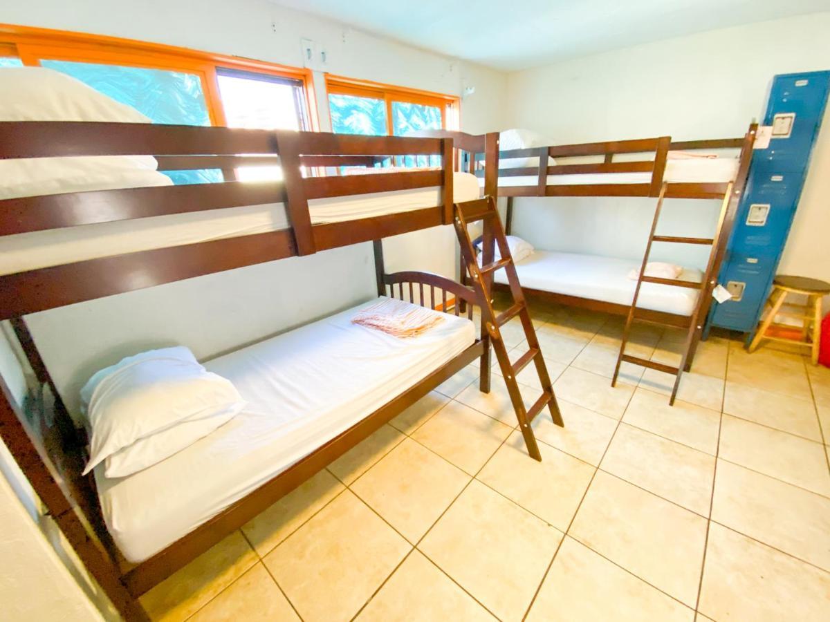 Hostel Ith Surf (adults Only) *