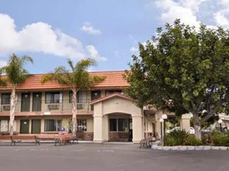 Primera Hotel 2*