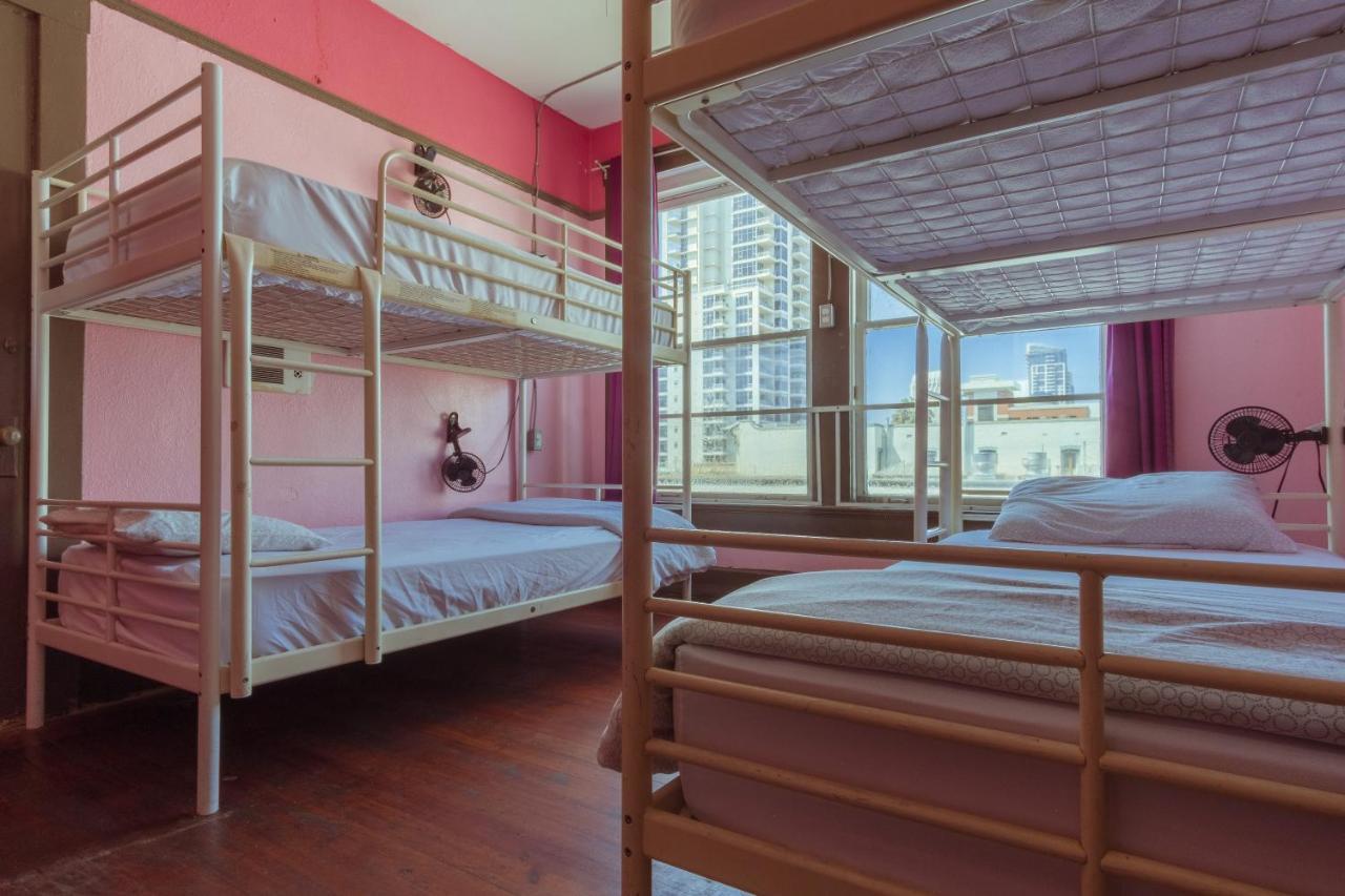 Lucky D's Youth And Traveler's Hostel San Diego