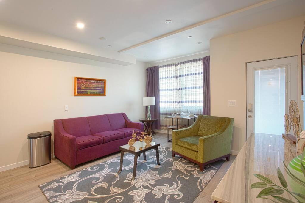 1-bedroom With Cali King Size Bed In Apartment San Diego