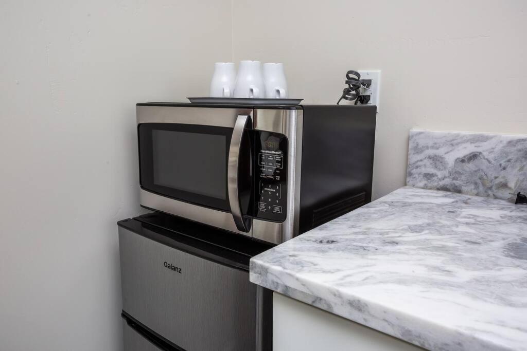 Modern, Luxurious And Prime Location In One Inn