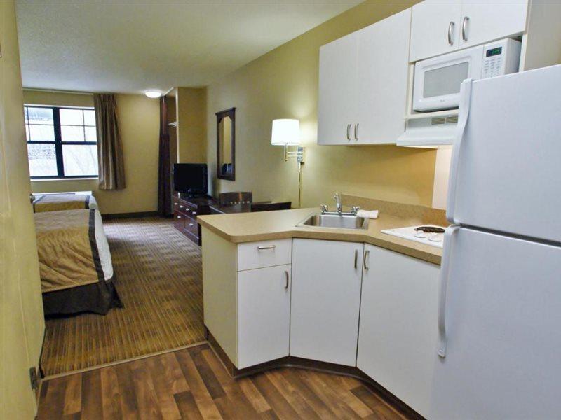 Extended America - - Circle Hotel San Diego