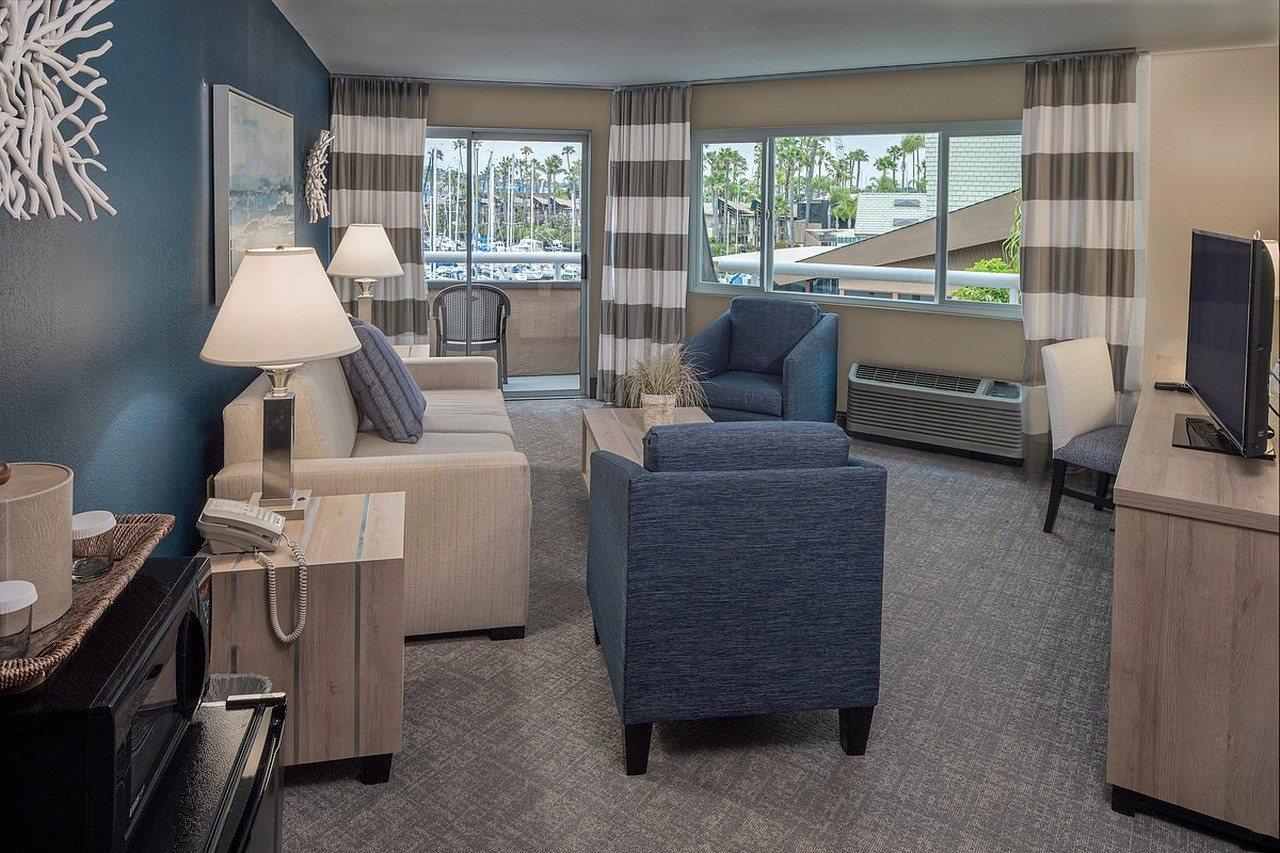 Bay Club And Marina 3*