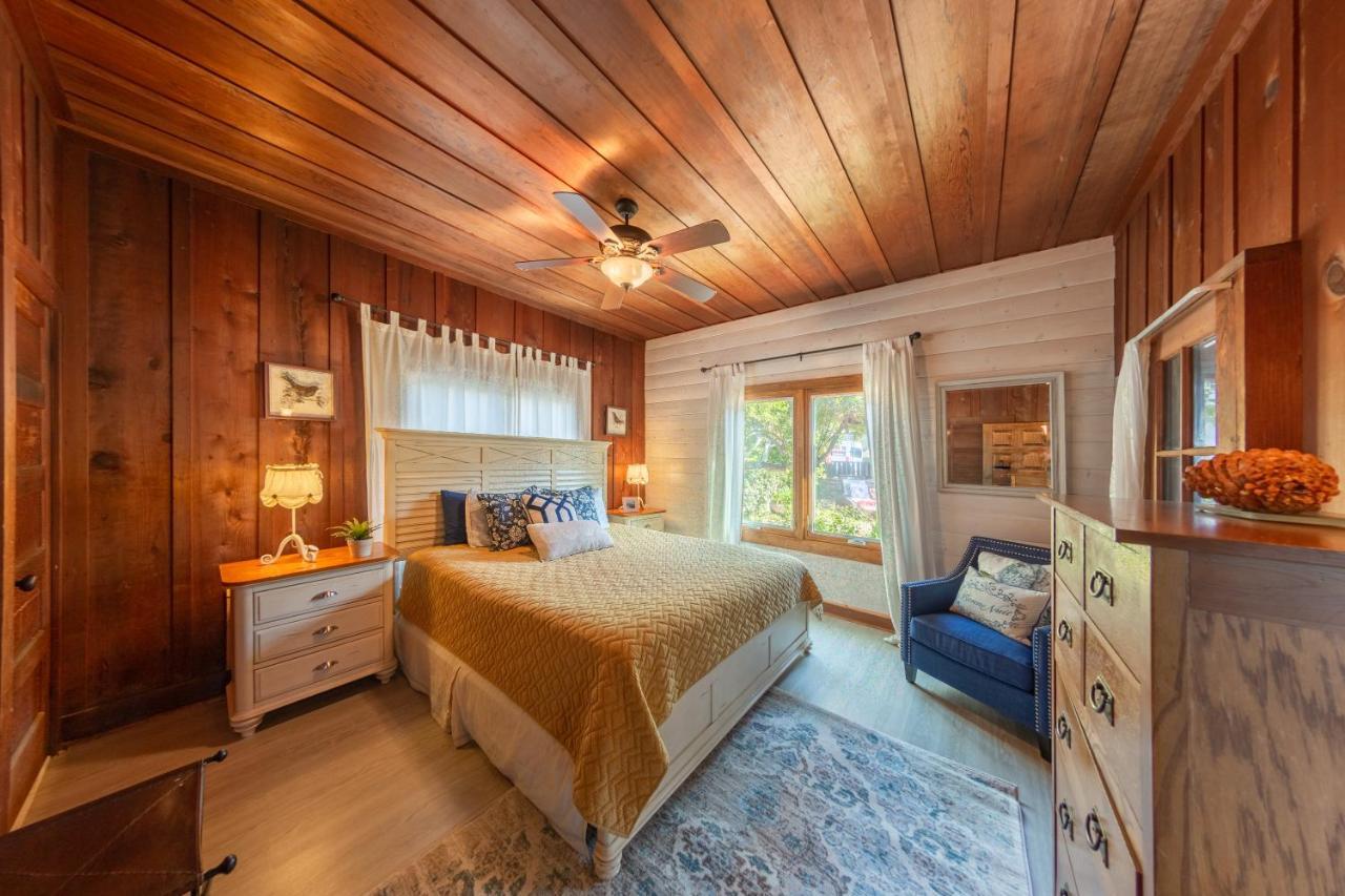 Redwood Hollow San Diego