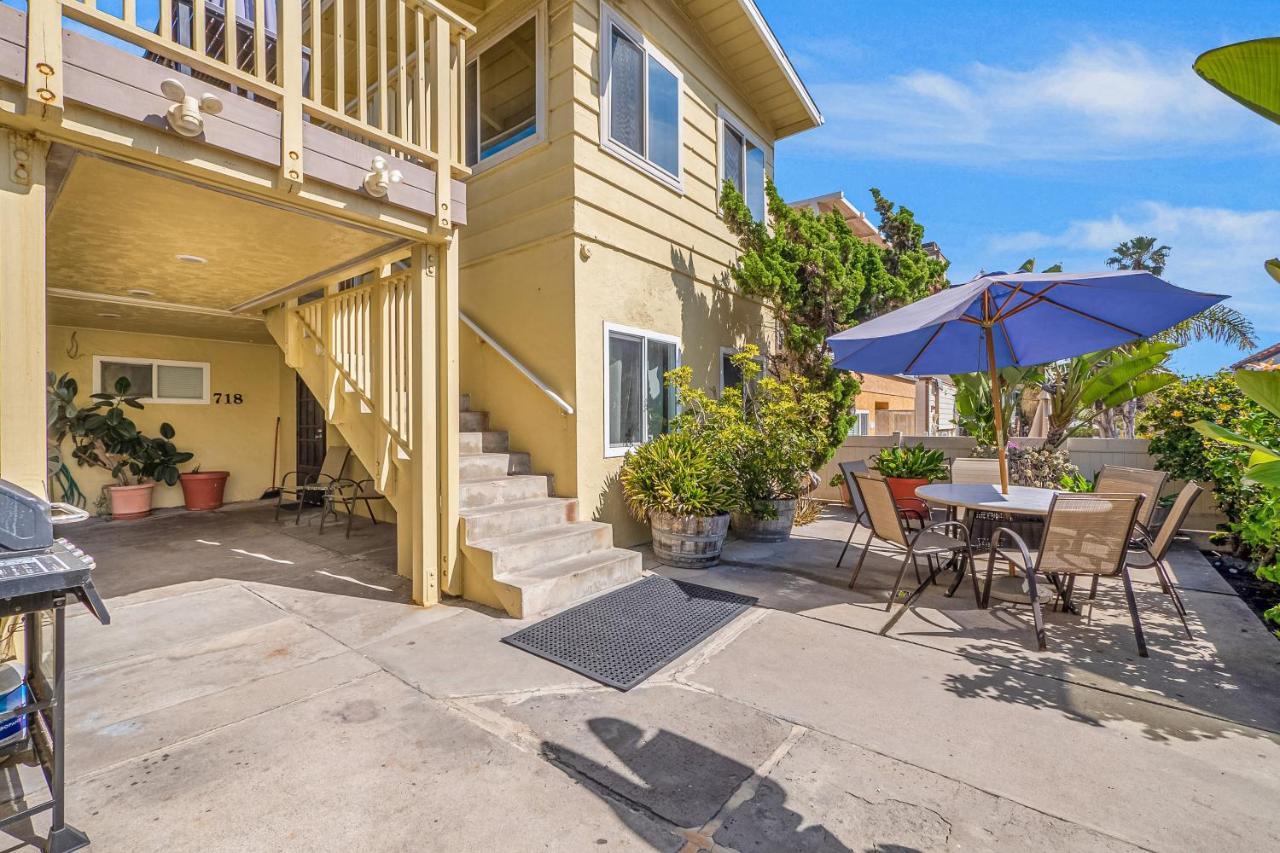 Mike's Place At The Beach
