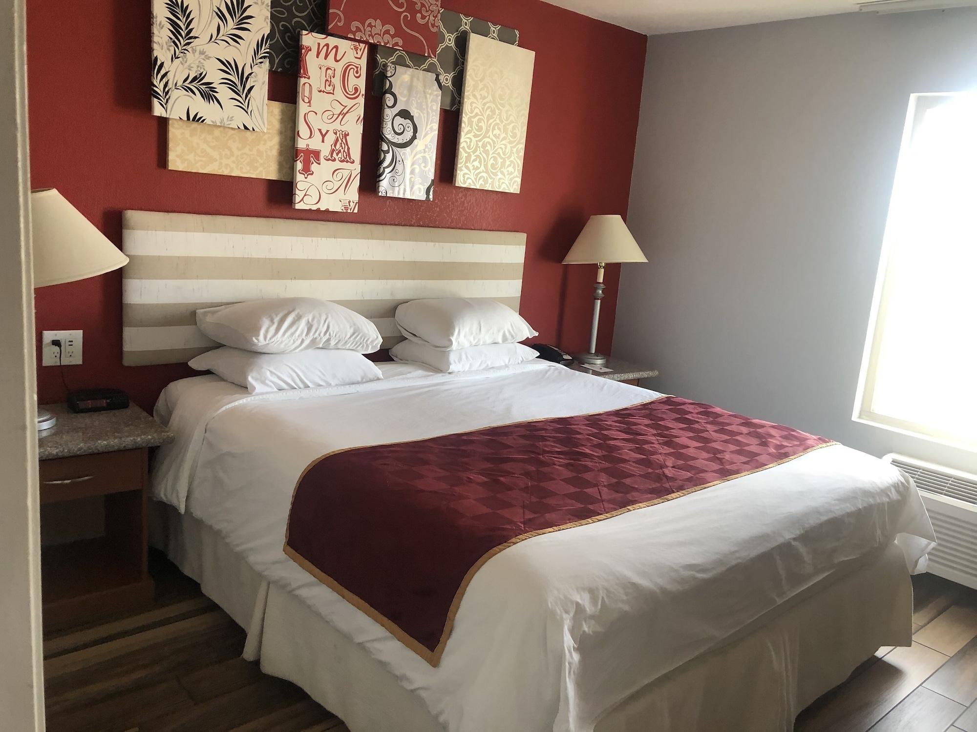 Ramada By Wyndham Near Seaworld / Mission Hotel