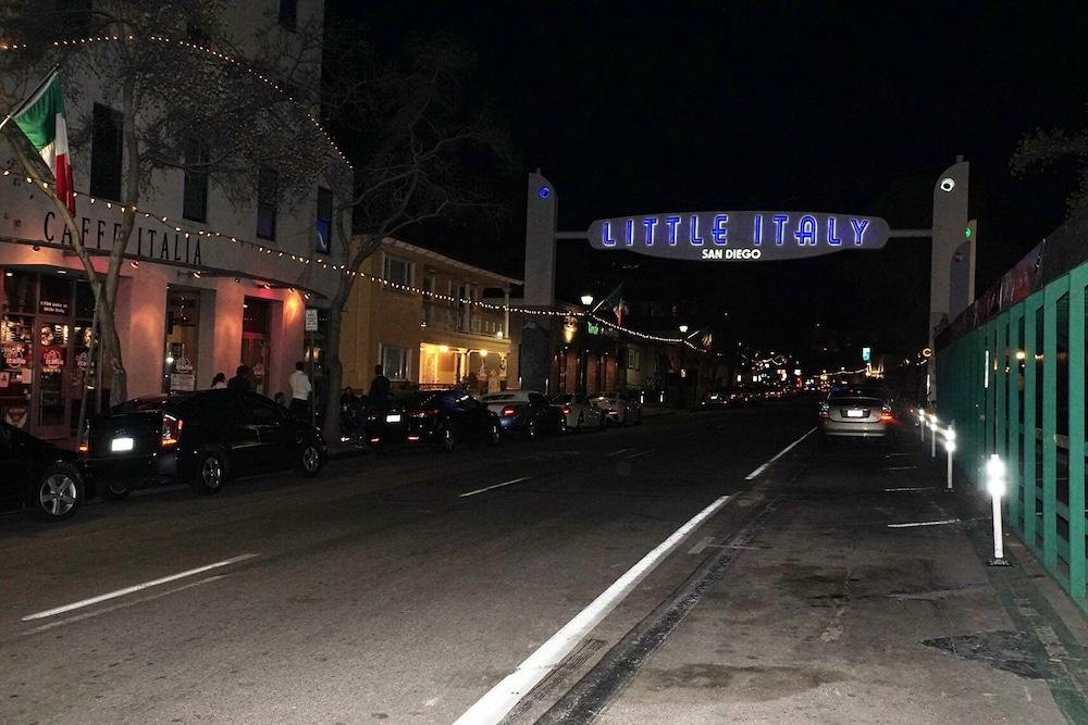 Hotel Urban Boutique Hotel- Little Italy, Downtown 3*