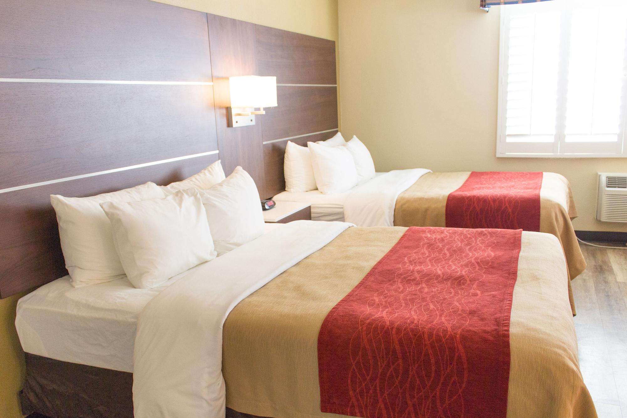 Inn Comfort Airport At The Harbor San Diego