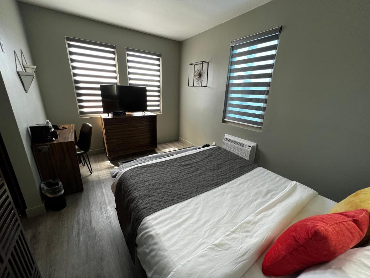Hotel Urban Boutique Hotel- Little Italy, Downtown San Diego