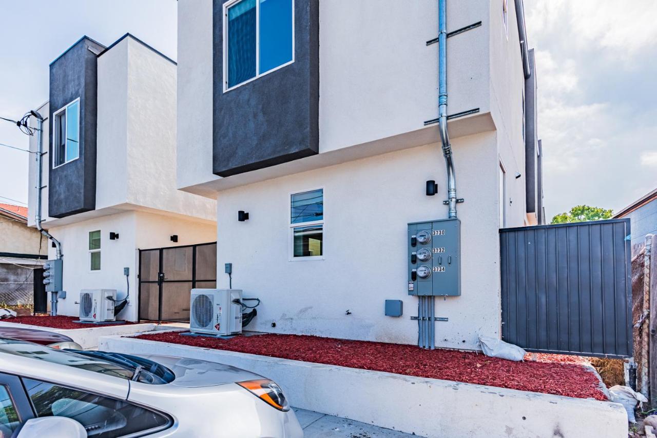 Apartment Entire Modern 2-bedroom W Free Laundry, Fast Wi-fi, Baby Crib, 10-min To Downtown & Beach, Available Now! *