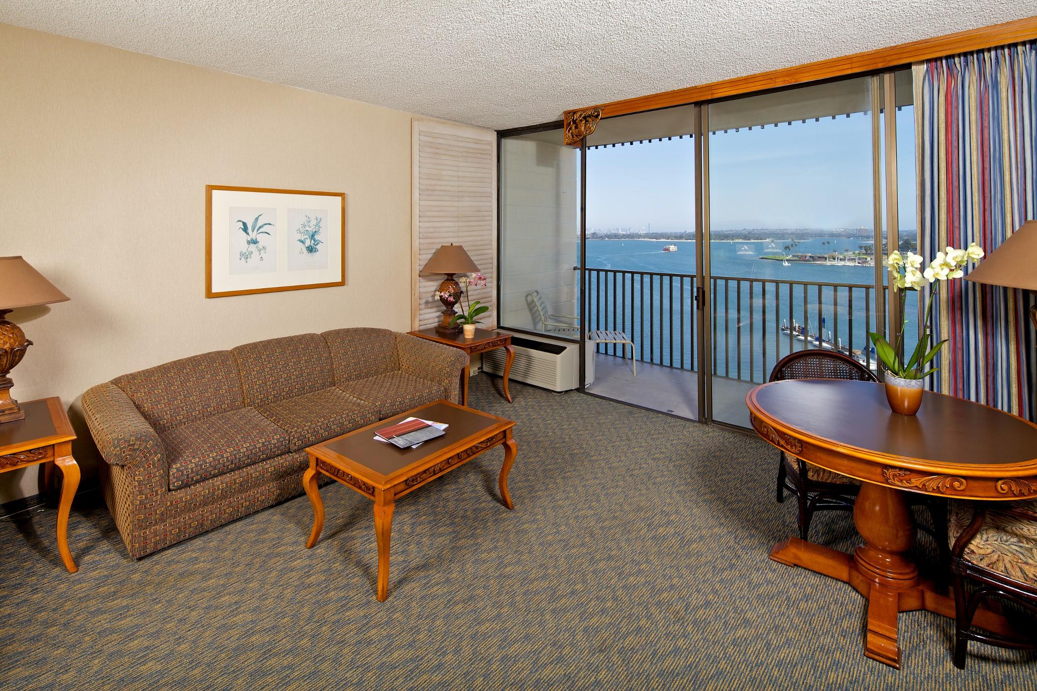 Hotel Catamaran And 4*
