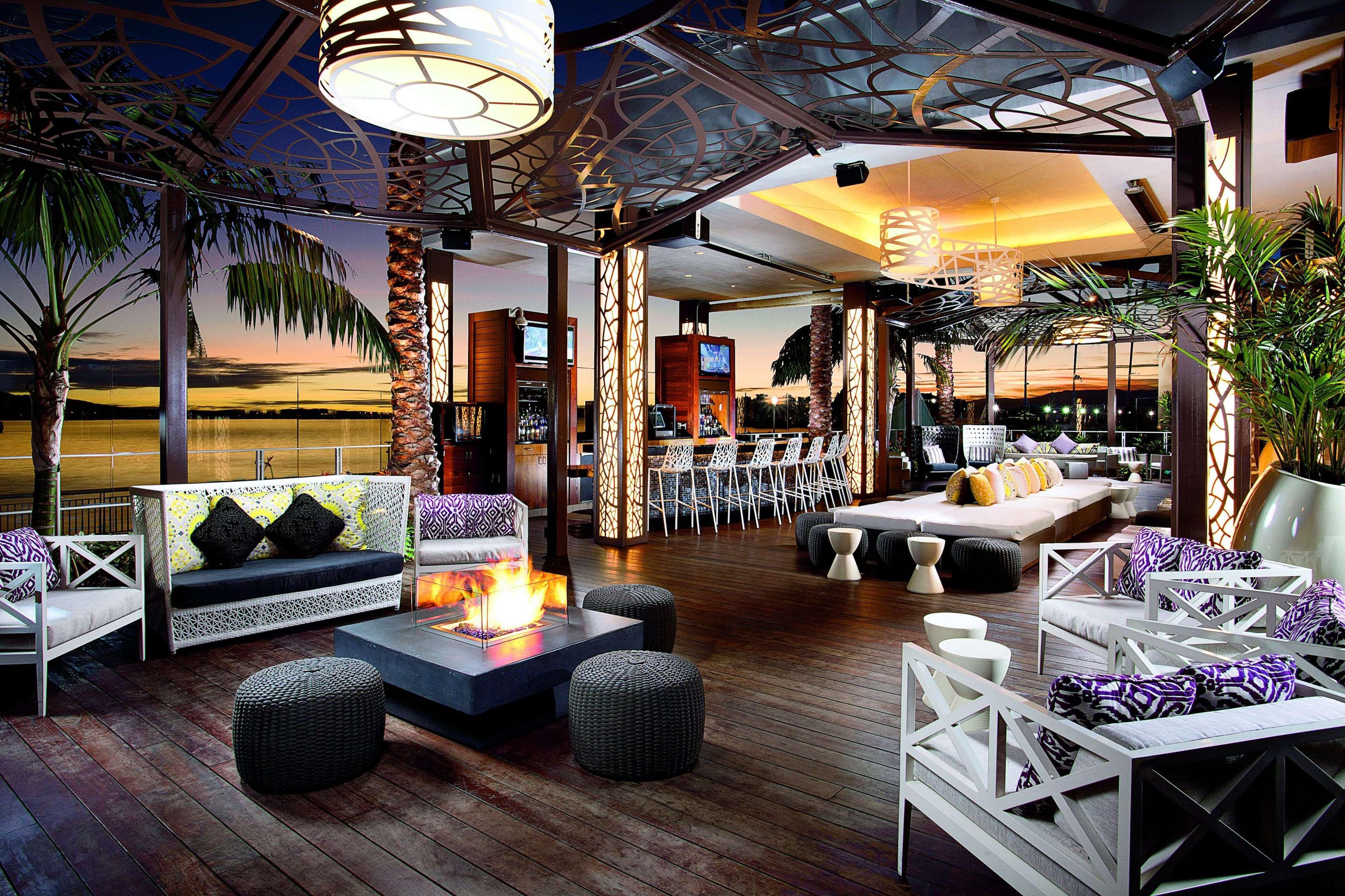 Hilton Bayfront Hotel 4*