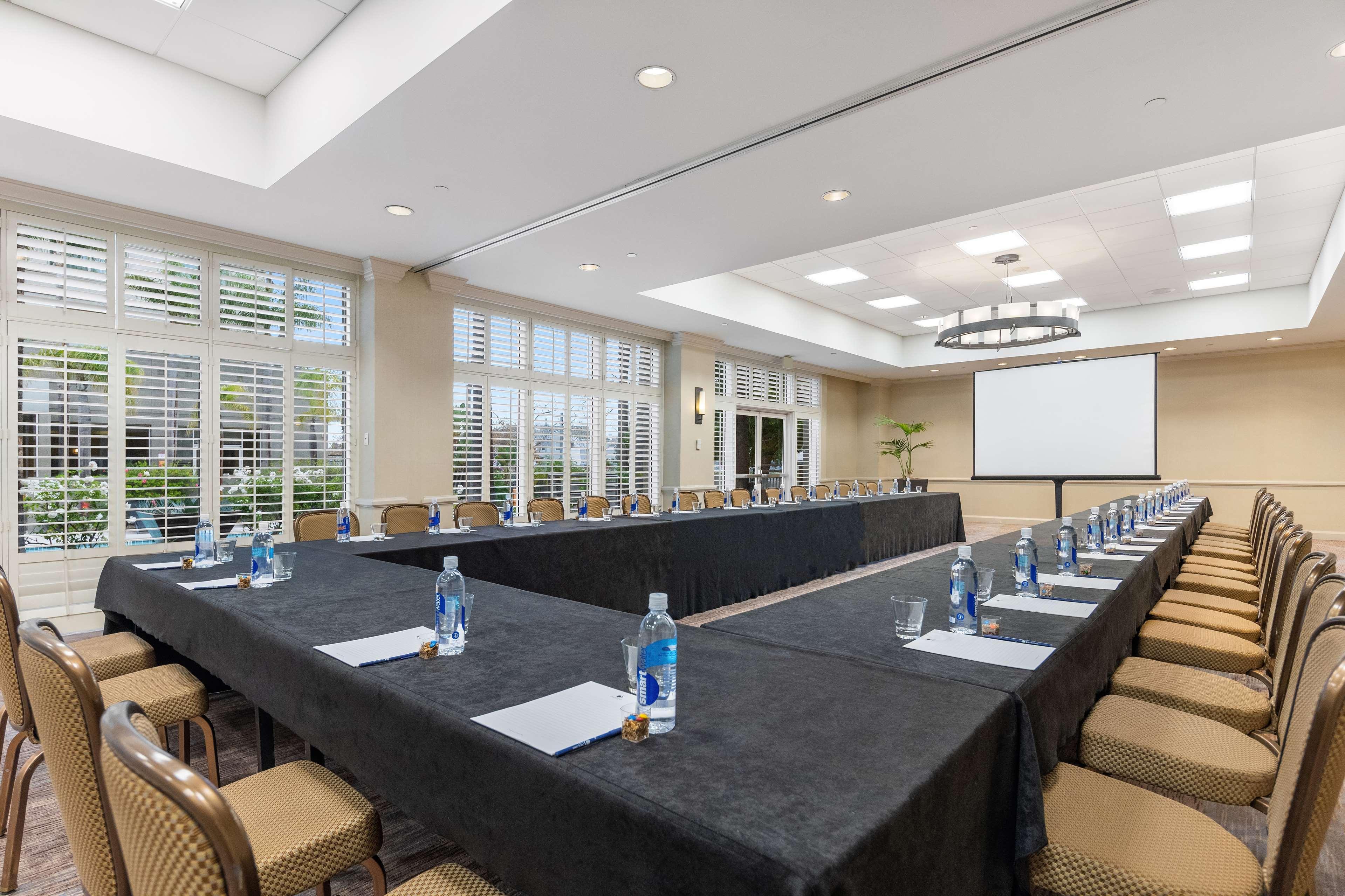 Hotel Doubletree By Hilton San Diego-mission Valley San Diego