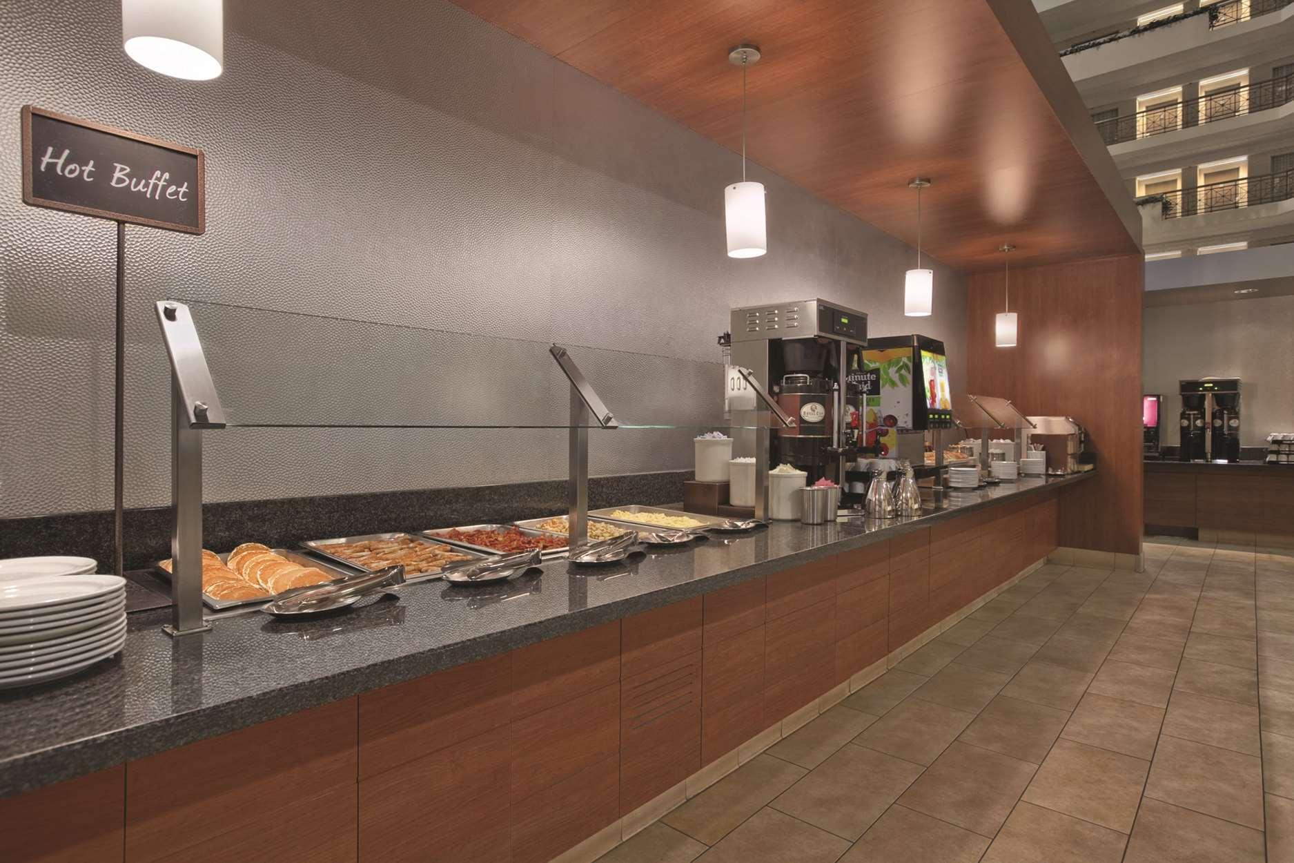 Embassy By Hilton La Jolla Hotel 4*
