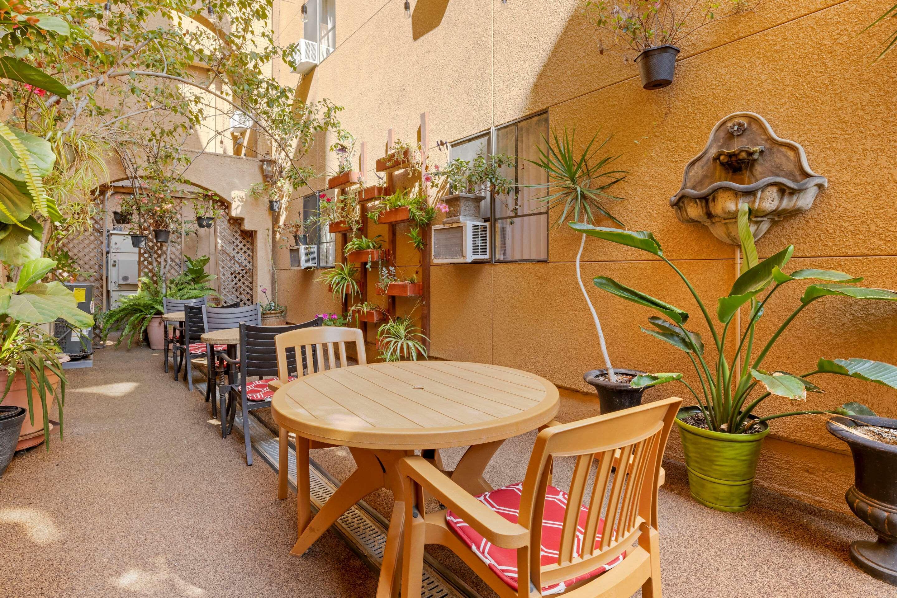 Comfort Gaslamp Convention Center Inn 3*