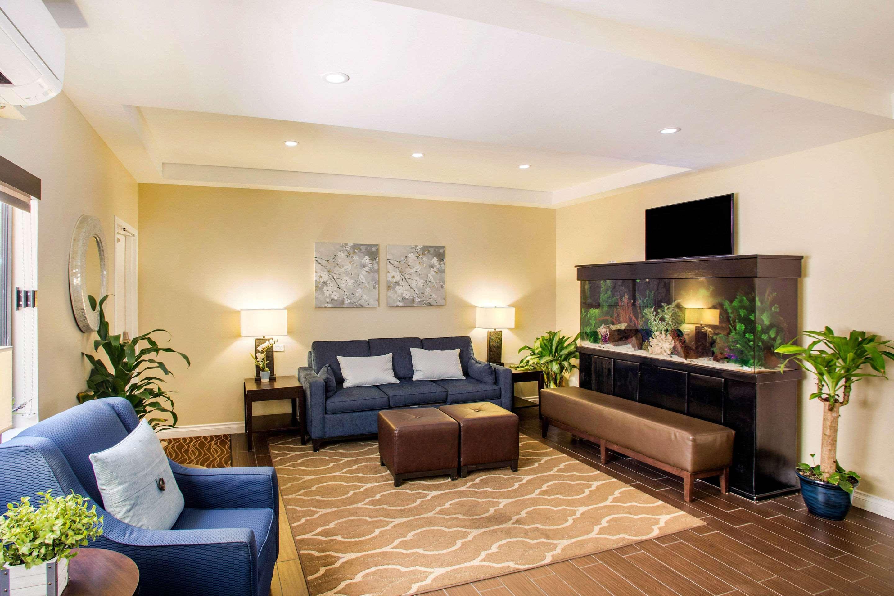 Comfort Gaslamp Convention Center Inn 3*
