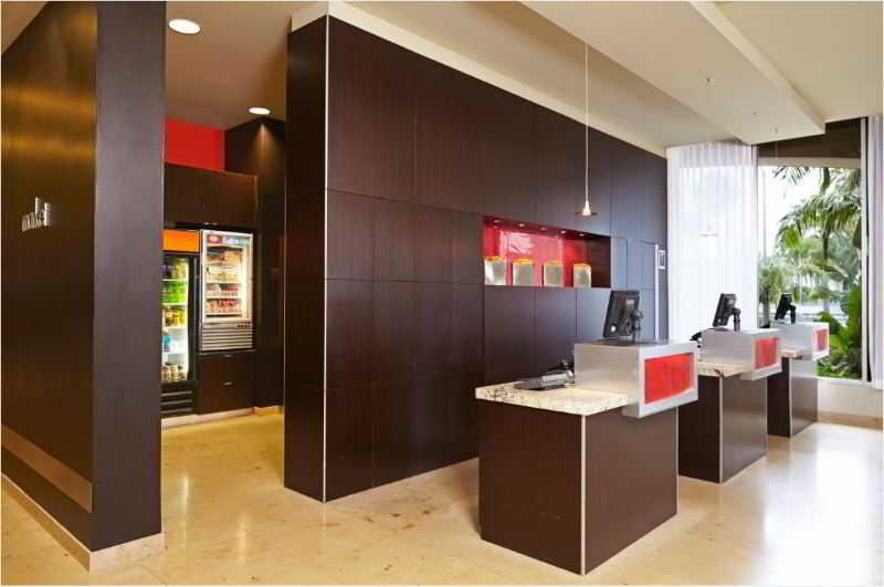 Courtyard By Marriott Mission Valley/hotel Circle