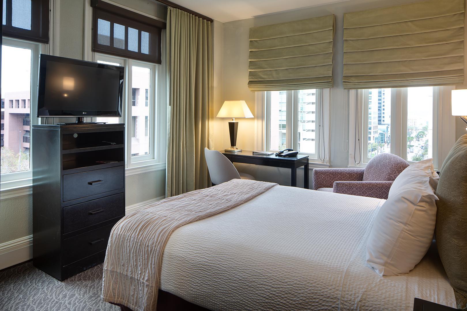 Hotel The Sofia 4*