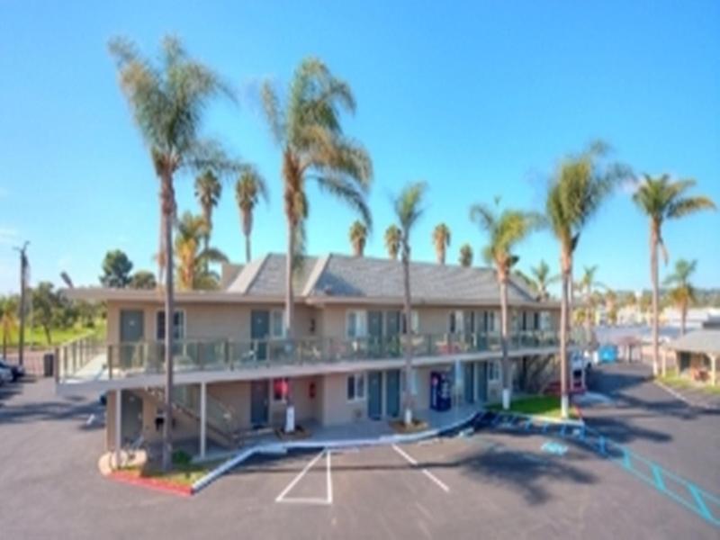 Fairfield & By Marriott Pacific Hotel 2*
