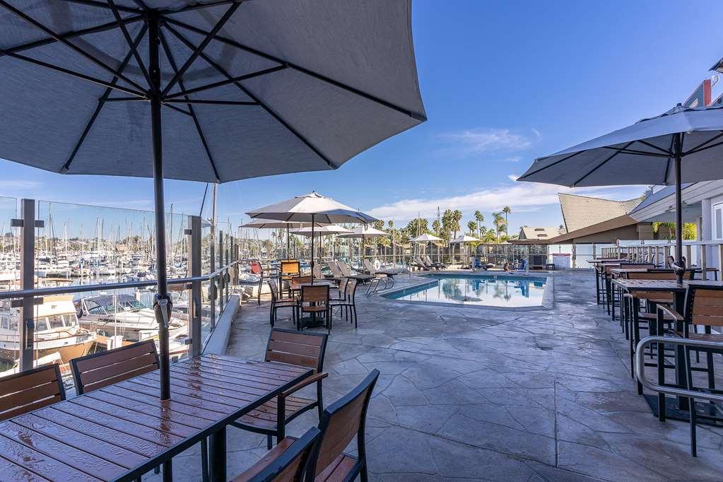 Bay Club And Marina Hotel